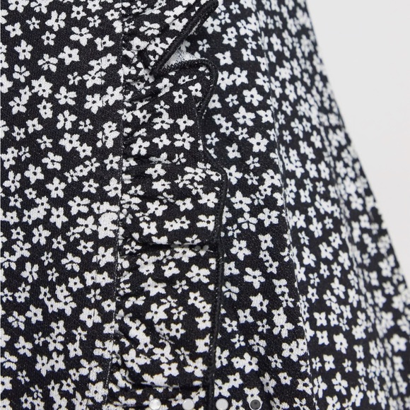 Pull&Bear Green Mini Dress with White Floral Print - Picture 8 of 16